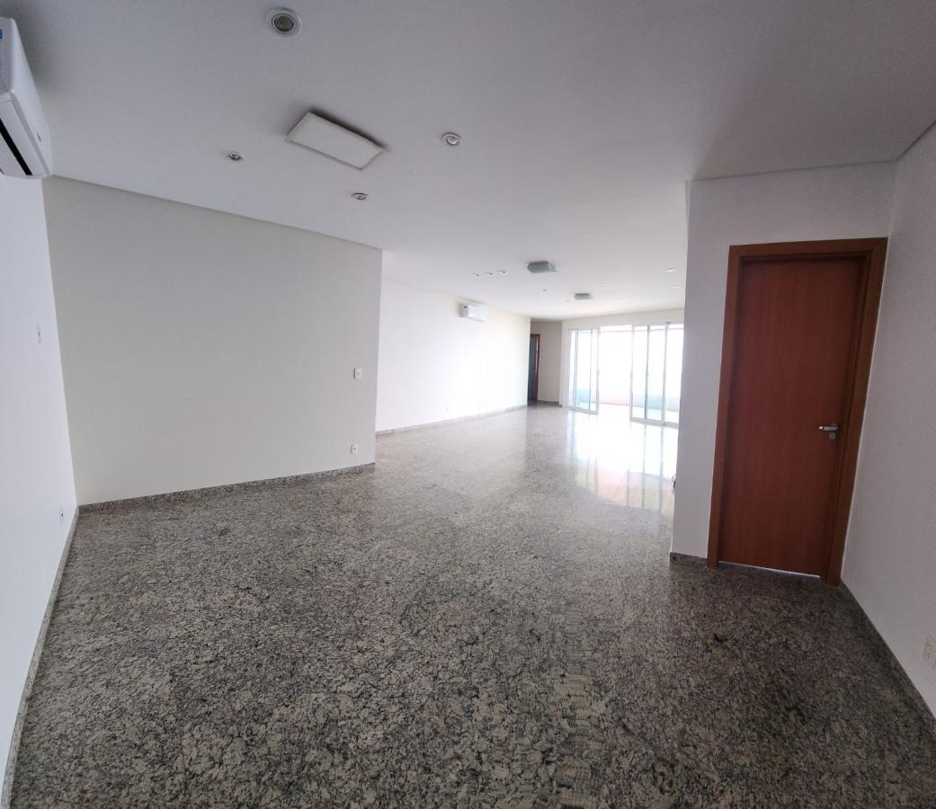 Apartamento à venda com 4 quartos, 180m² - Foto 4
