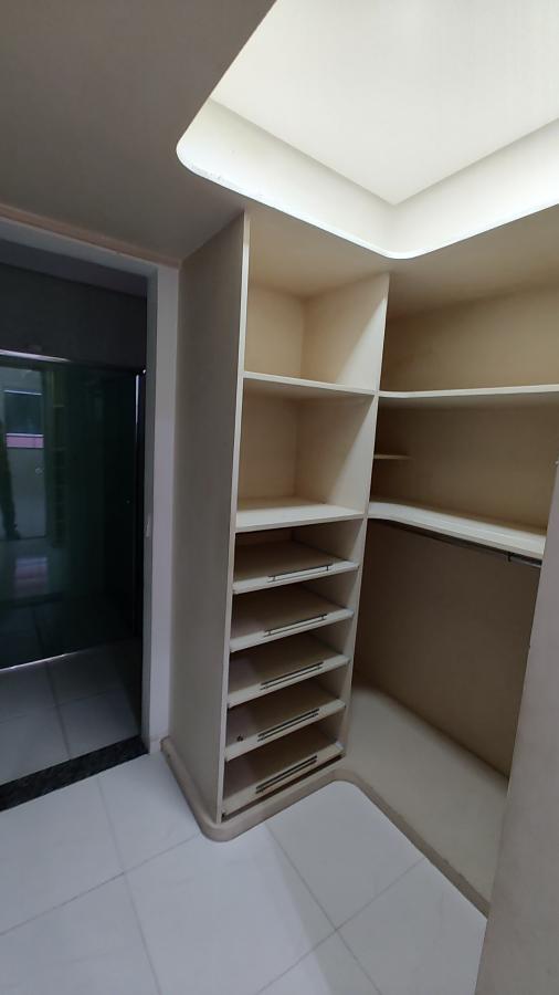 Casa de Condomínio à venda com 4 quartos, 295m² - Foto 19