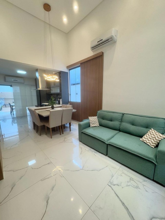 Casa de Condomínio à venda com 3 quartos, 250m² - Foto 2