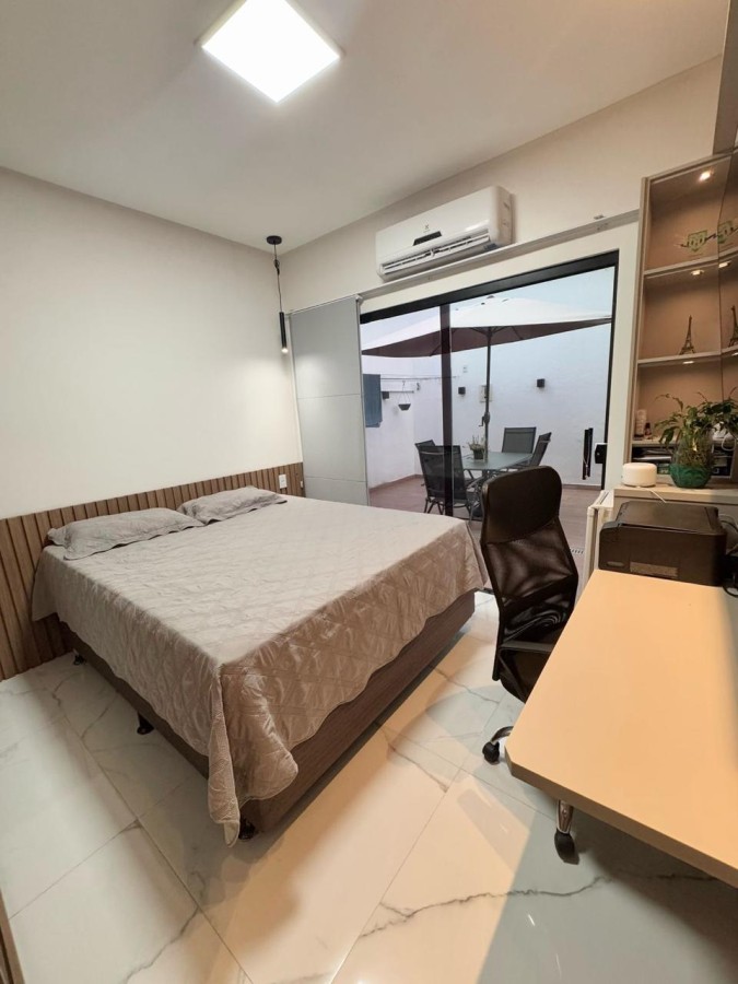 Casa de Condomínio à venda com 3 quartos, 250m² - Foto 4