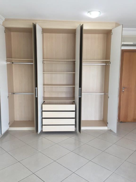 Apartamento à venda com 3 quartos, 195m² - Foto 9