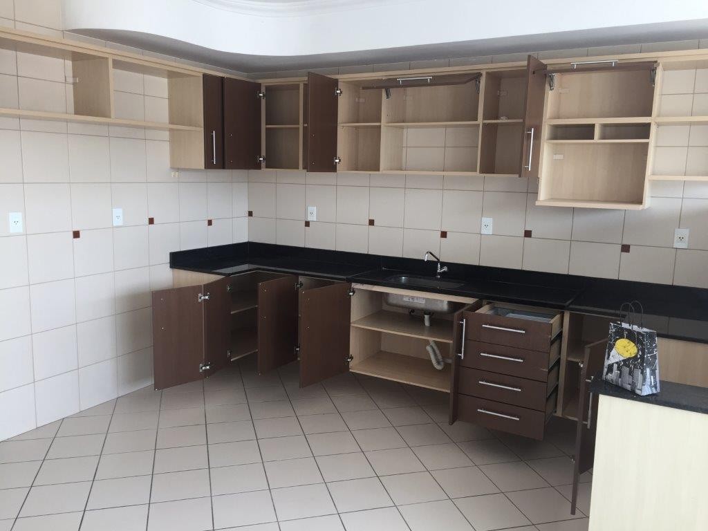Apartamento à venda com 3 quartos, 195m² - Foto 14