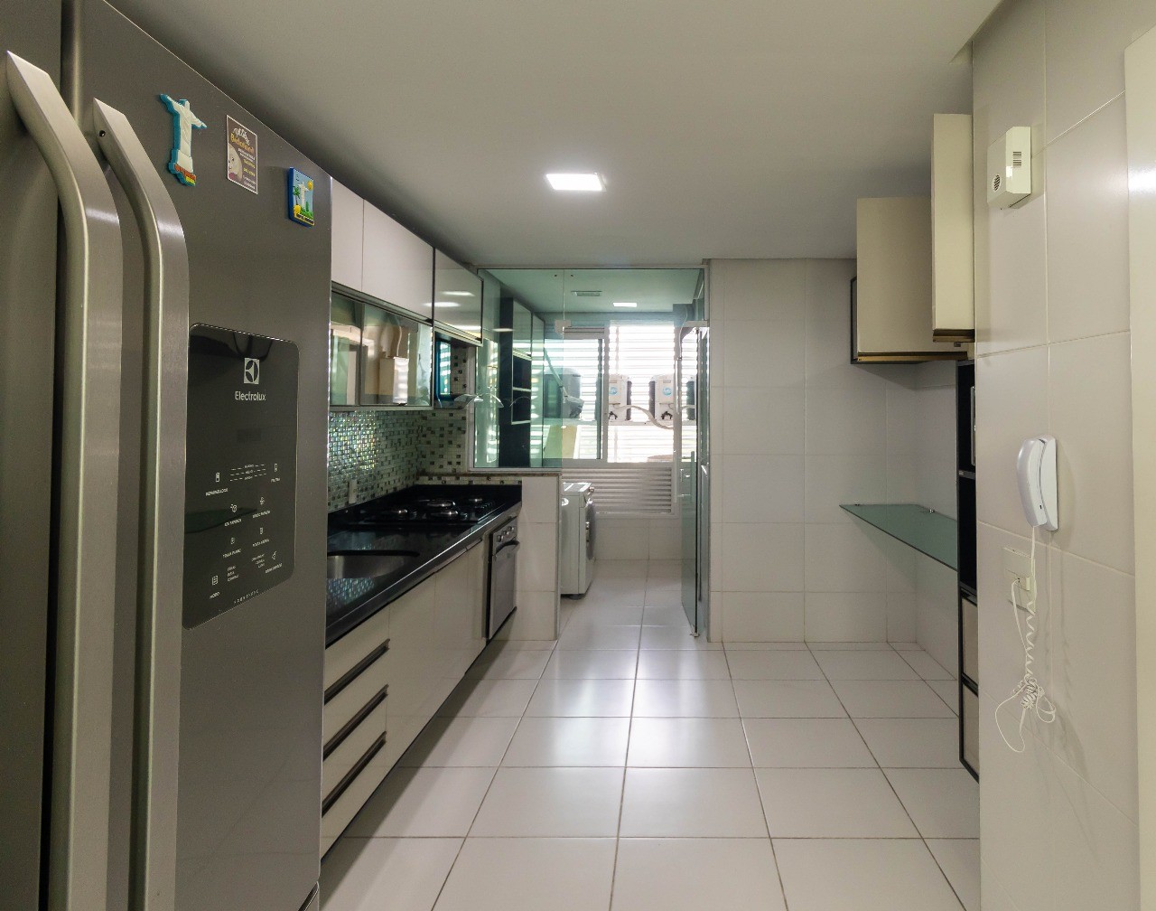 Apartamento à venda com 4 quartos, 172m² - Foto 2
