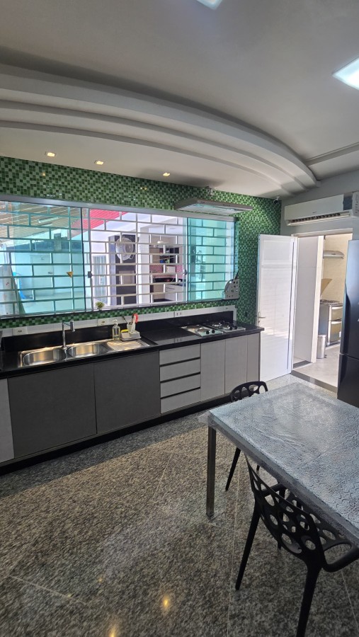 Casa de Condomínio à venda com 5 quartos, 374m² - Foto 11