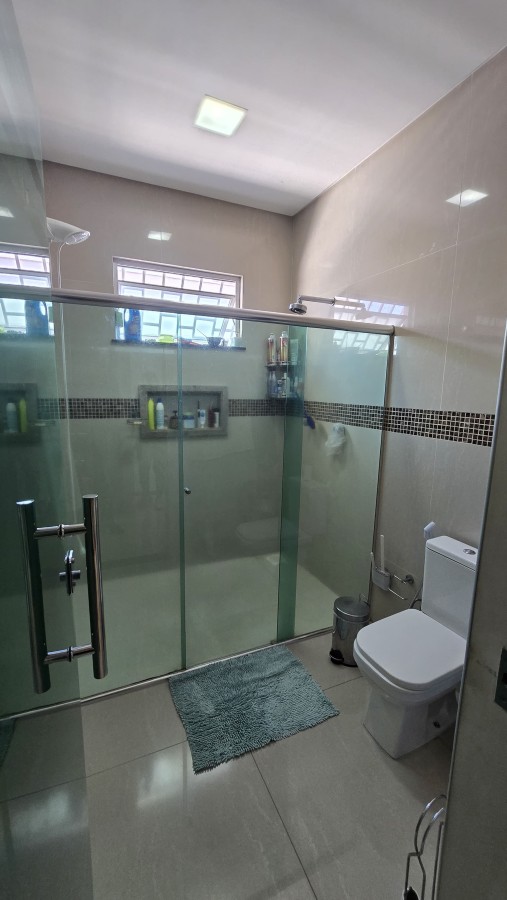 Casa de Condomínio à venda com 5 quartos, 374m² - Foto 26