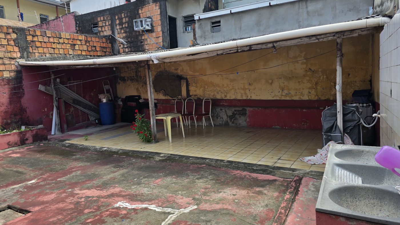 Casa à venda com 4 quartos, 308m² - Foto 14