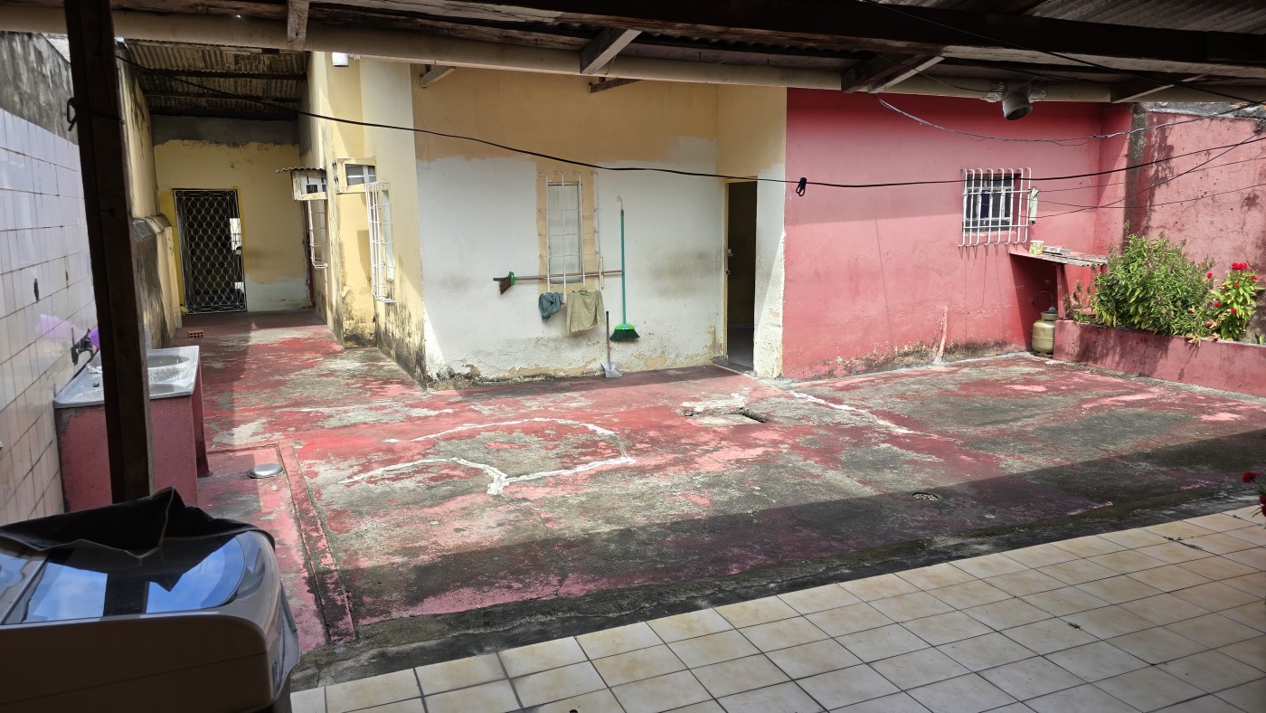 Casa à venda com 4 quartos, 308m² - Foto 15