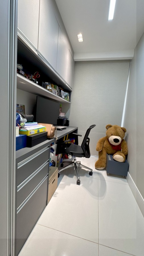 Apartamento à venda com 3 quartos, 169m² - Foto 8