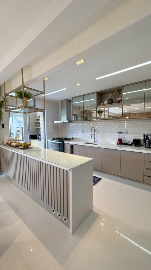 Apartamento à venda com 3 quartos, 169m² - Foto 16