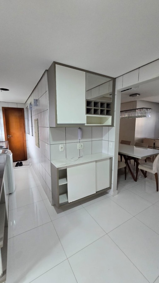 Apartamento para alugar com 3 quartos, 136m² - Foto 5