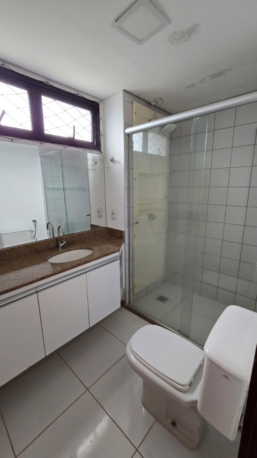 Apartamento para alugar com 3 quartos, 136m² - Foto 15