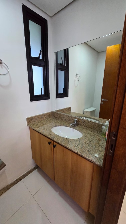 Apartamento para alugar com 3 quartos, 136m² - Foto 31