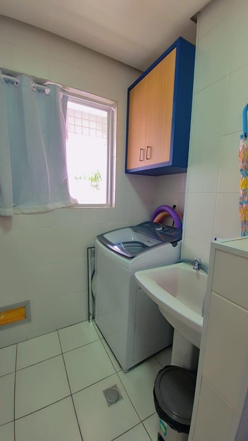 Apartamento à venda com 2 quartos, 66m² - Foto 3