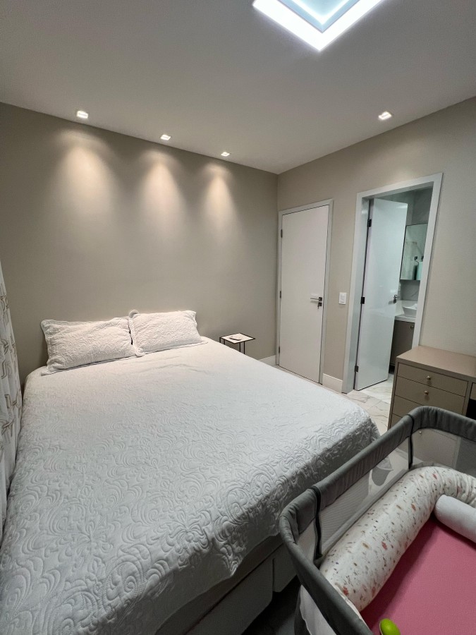 Apartamento à venda com 3 quartos, 79m² - Foto 2