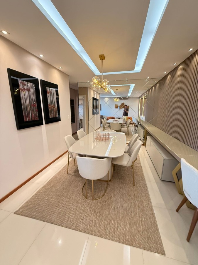 Apartamento à venda com 3 quartos, 110m² - Foto 2