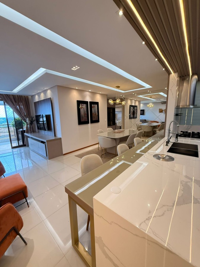 Apartamento à venda com 3 quartos, 110m² - Foto 7