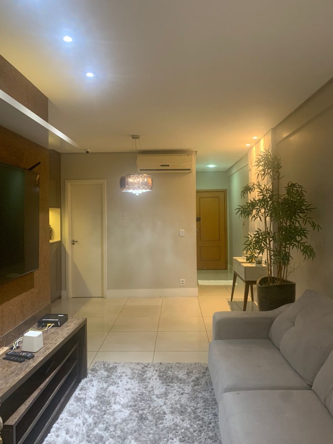 Apartamento à venda com 3 quartos, 107m² - Foto 1