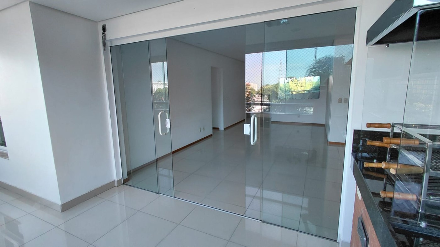 Apartamento à venda com 3 quartos, 147m² - Foto 1
