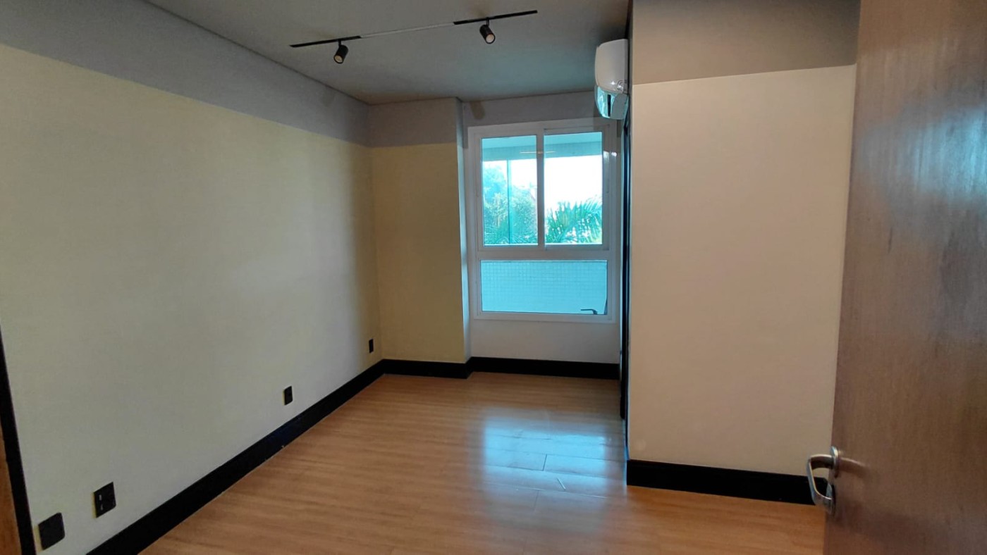 Apartamento à venda com 3 quartos, 147m² - Foto 11